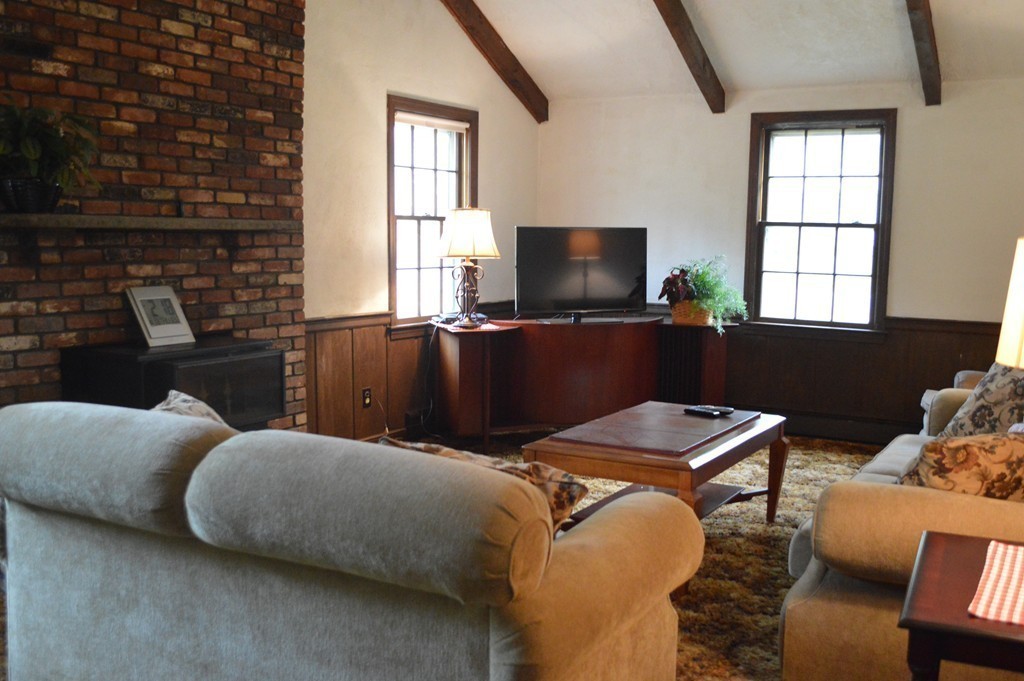357 Peakham Road Sudbury, MA 01776 - Photo 7 of 13