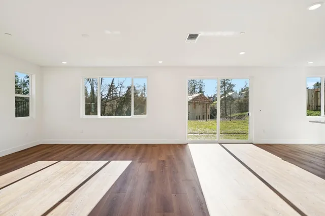 $699,990 | 1015 Utah Drive, Placerville, CA 95667