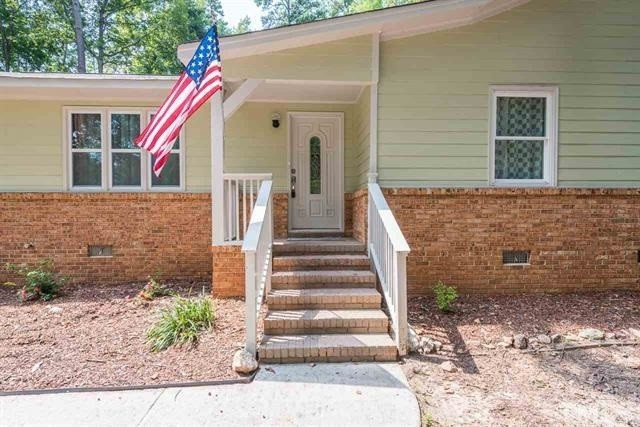 1437 Princess Anne Road Raleigh, NC 27607 - Photo 3 of 8 Photo 3