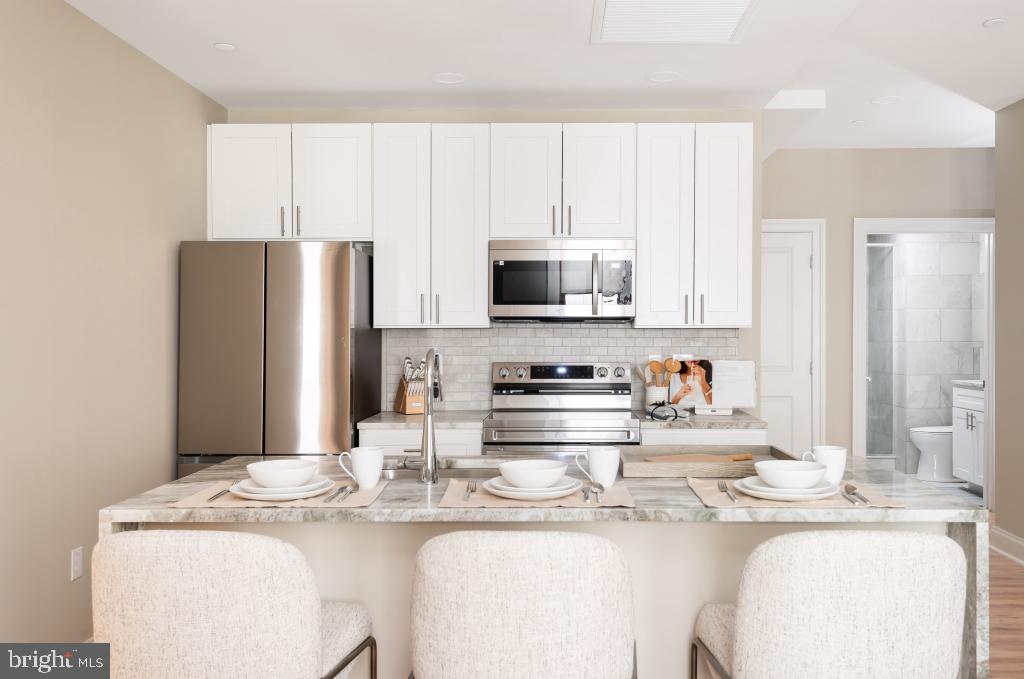 1420-22 Chestnut Street, Unit 206 Philadelphia, PA 19102 - Photo 10 of 35