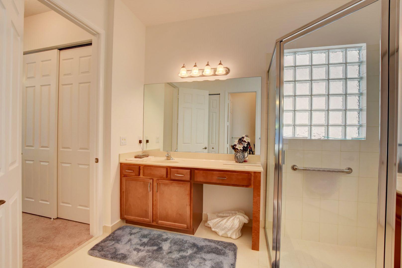 8108 Baltic Amber Road Delray Beach, FL 33446 - Photo 17 of 43 Master Bathrrom