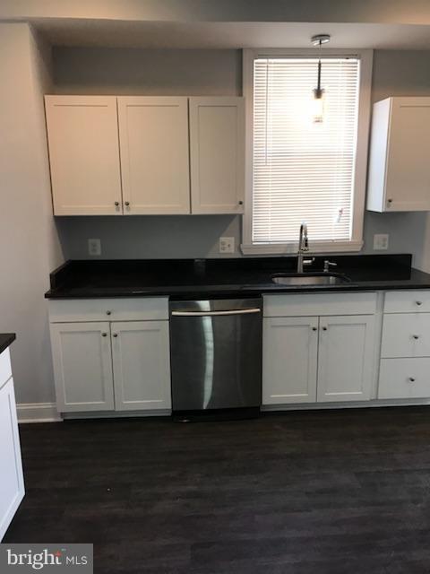 8612 Oak Road Baltimore, MD 21219 - Photo 6 of 24 Kitchen