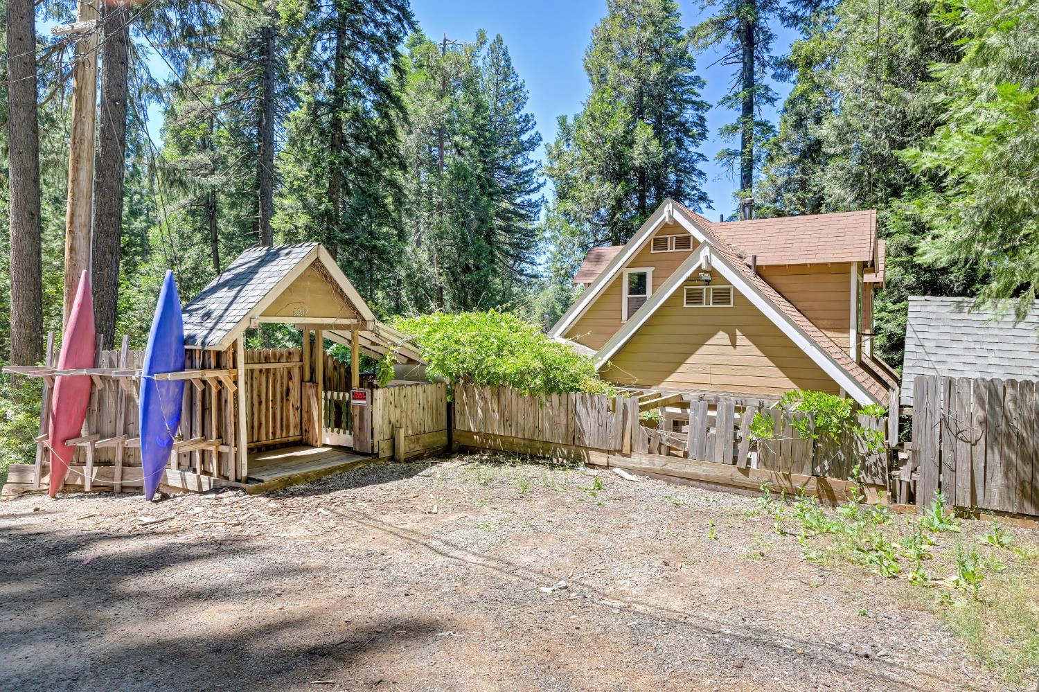 6237 Drop Off Road Pollock Pines, CA 95726 - Photo 11 of 67