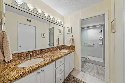 $699,000 | 5380 North Ocean Drive, Unit 12F, Singer Island, FL 33404