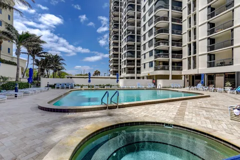 $699,000 | 5380 North Ocean Drive, Unit 12F, Singer Island, FL 33404