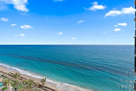 $699,000 | 5380 North Ocean Drive, Unit 12F, Singer Island, FL 33404