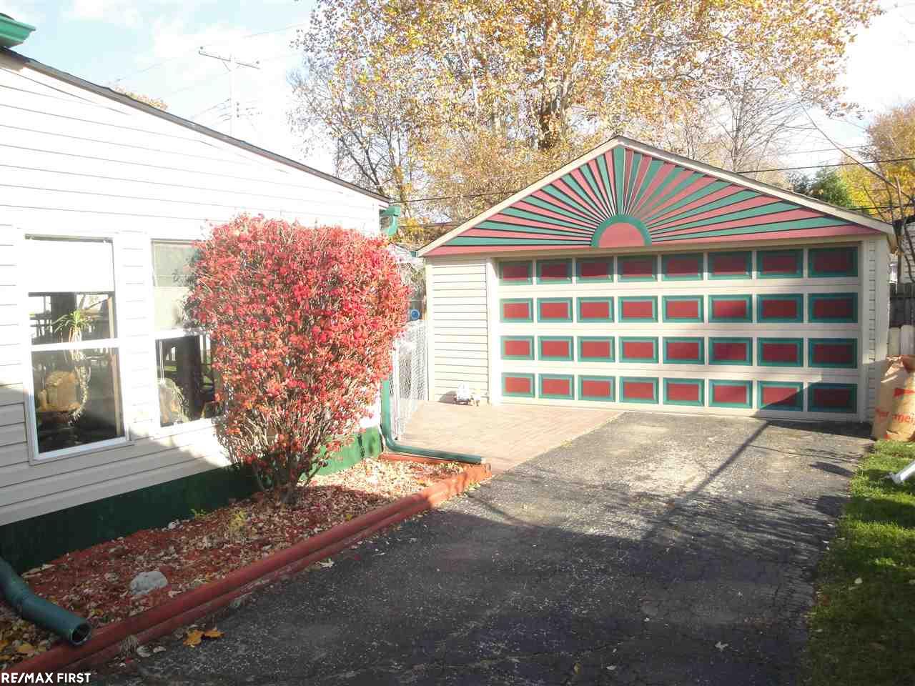 1459 Hampton Road Mount Clemens, MI 48043 - Photo 16 of 19 31307856-15.JPG