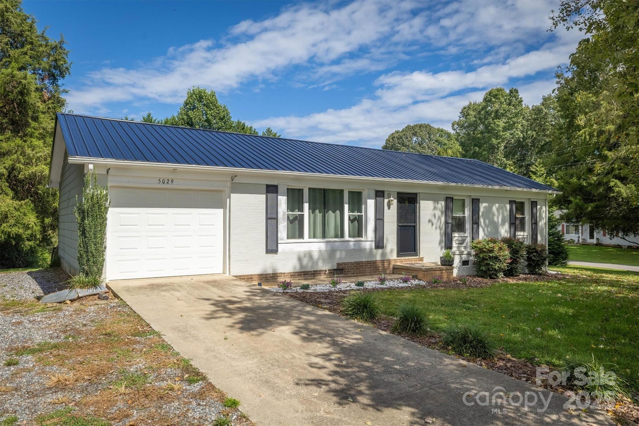 5029 Scott Road Morganton, NC 28655 - Photo 3 of 36 Gallery Image 3