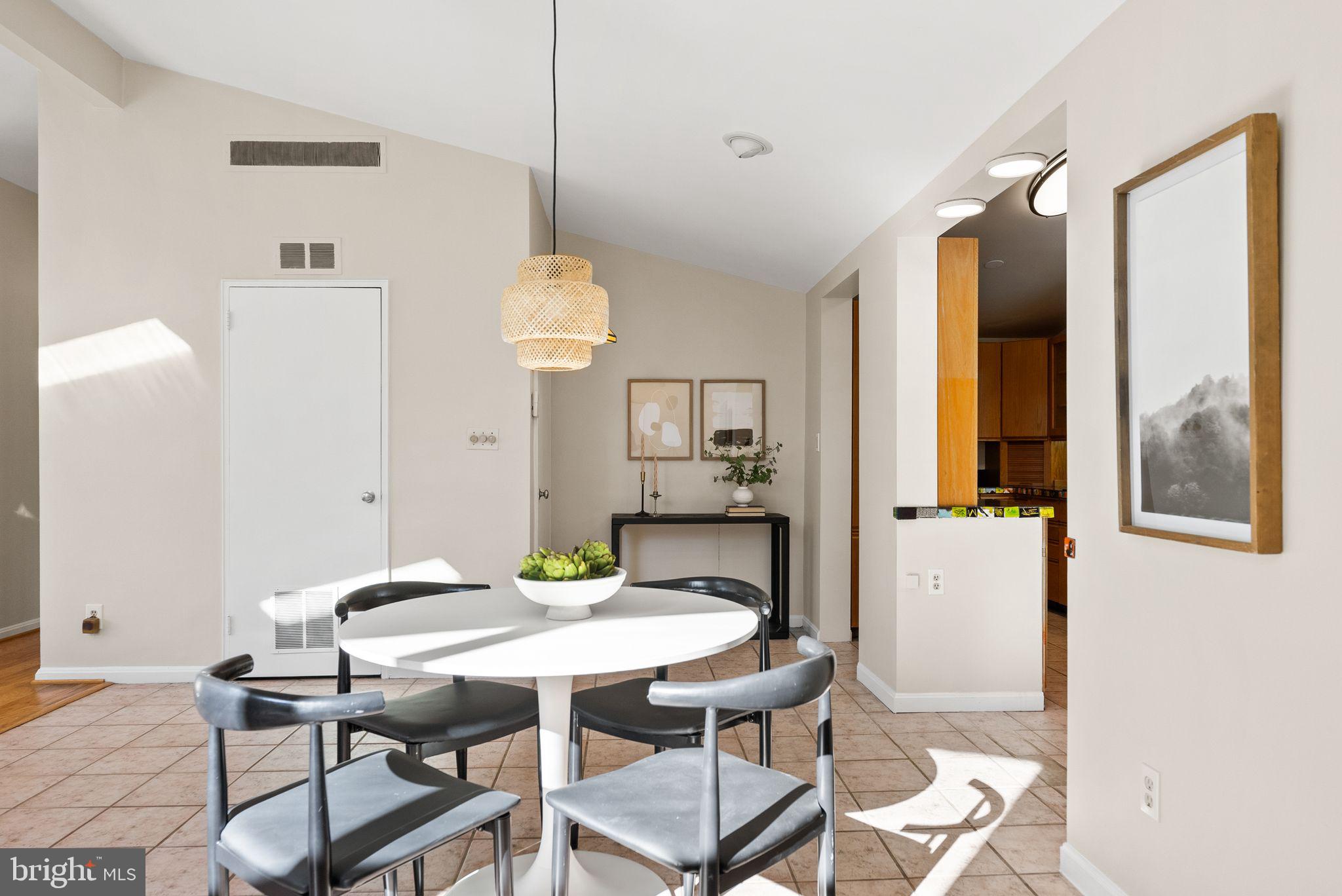 11702 College View Drive Silver Spring, MD 20902 - Photo 6 of 43