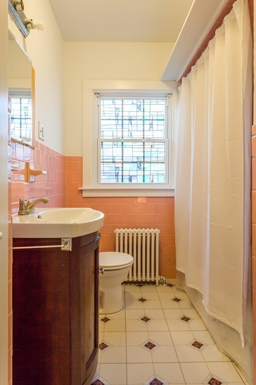 98 Sconticut Neck Road Fairhaven, MA 02719 - Photo 12 of 26 Gallery Image 12