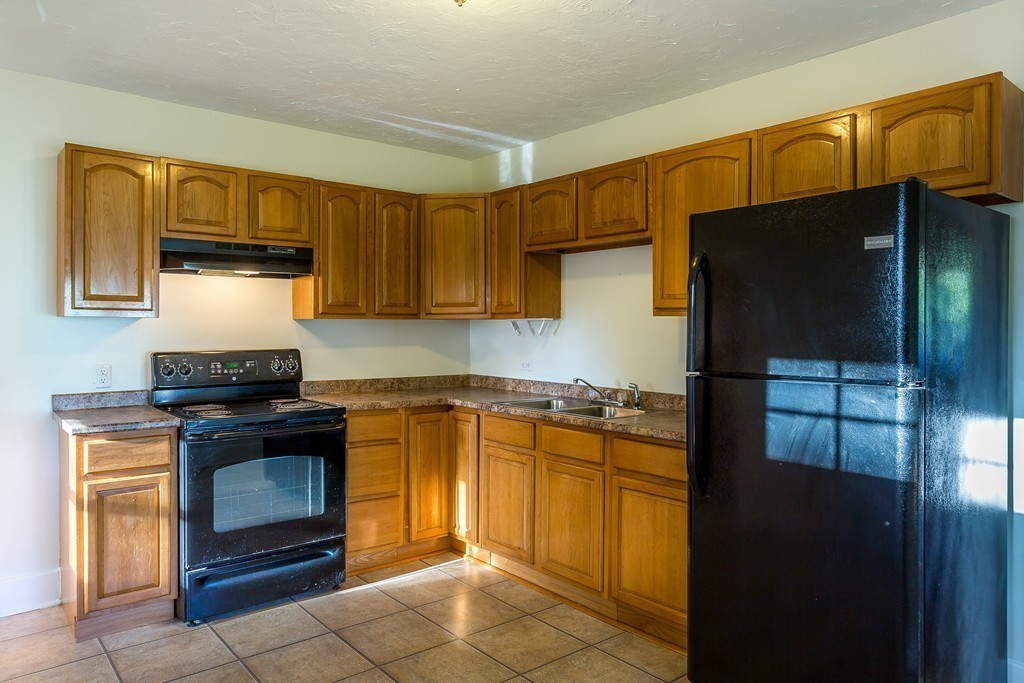 98 Sconticut Neck Road Fairhaven, MA 02719 - Photo 14 of 26 Gallery Image 14
