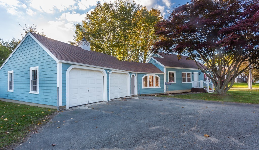 98 Sconticut Neck Road Fairhaven, MA 02719 - Photo 3 of 26 Gallery Image 3