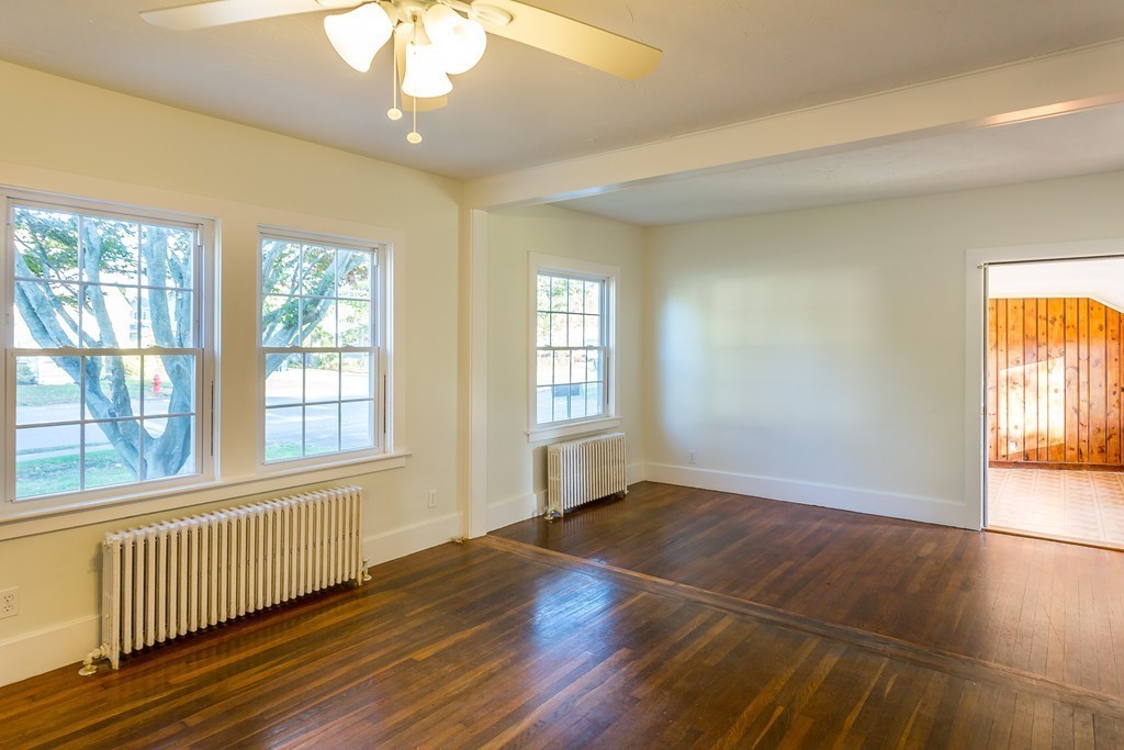 98 Sconticut Neck Road Fairhaven, MA 02719 - Photo 6 of 26 Gallery Image 6