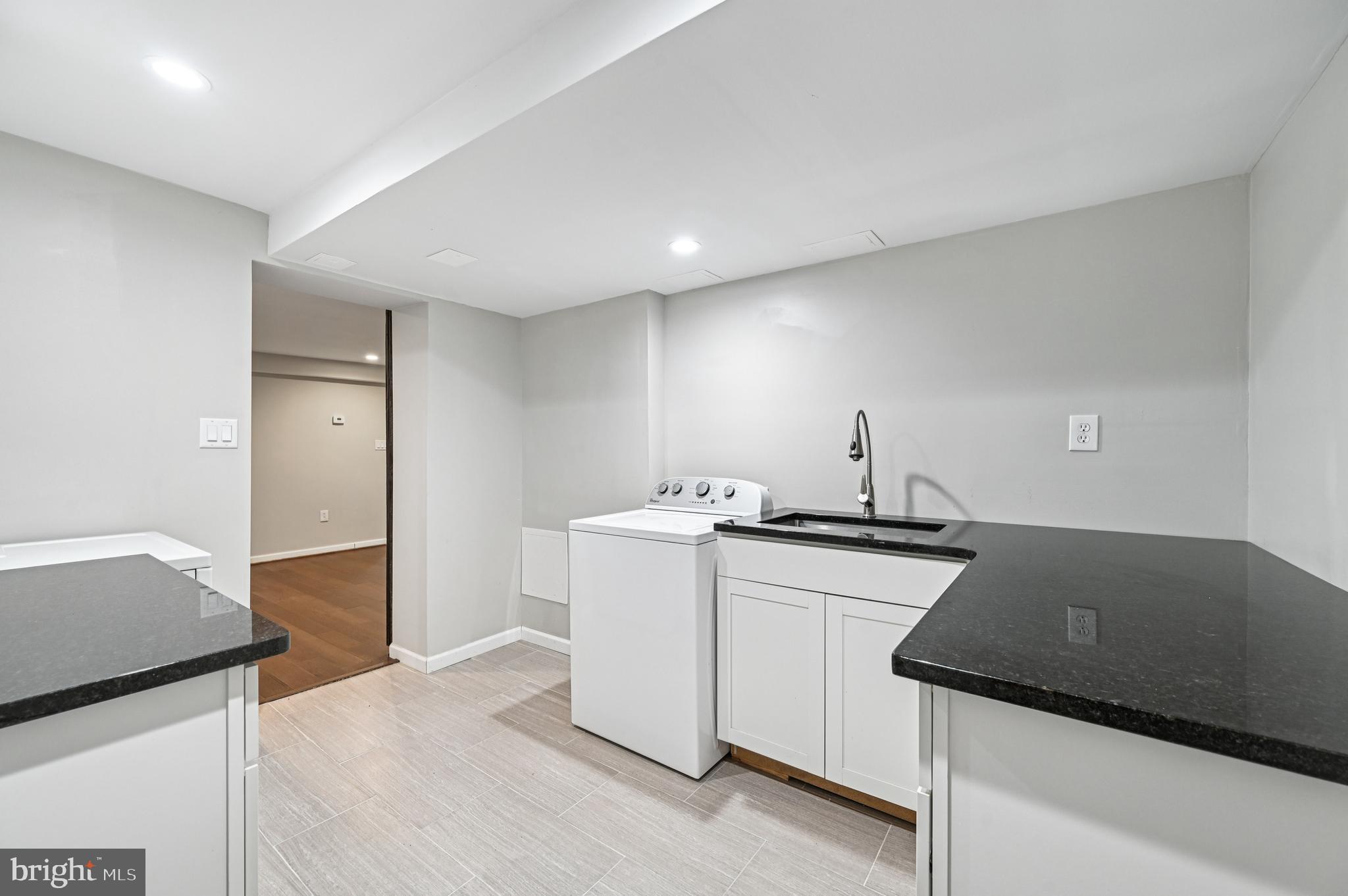 536 Maple Ridge Lane Odenton, MD 21113 - Photo 36 of 48 a kitchen with a stove and a refrigerator