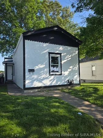 $199,900 | 1738 Shelby Street, New Albany, IN 47150