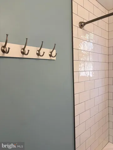 $2,050 | 206 North George Mason Drive, Unit 1, Arlington, VA 22203