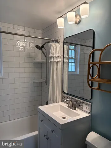 $2,050 | 206 North George Mason Drive, Unit 1, Arlington, VA 22203