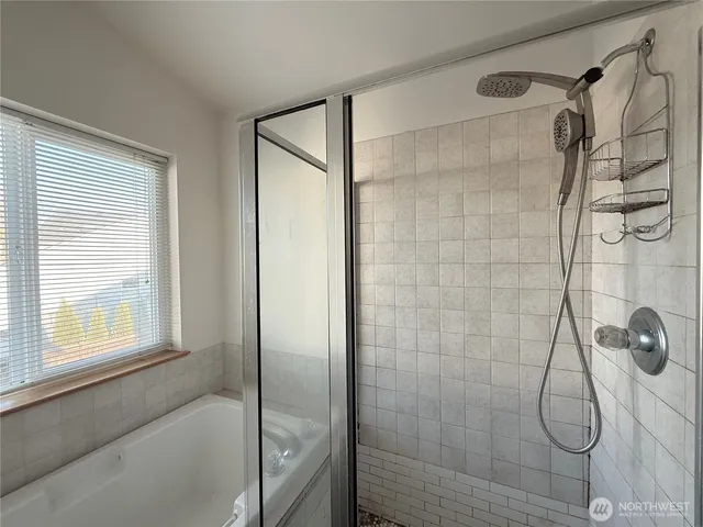 $3,650 | 4605 151st Place Southeast, Bothell, WA 98012