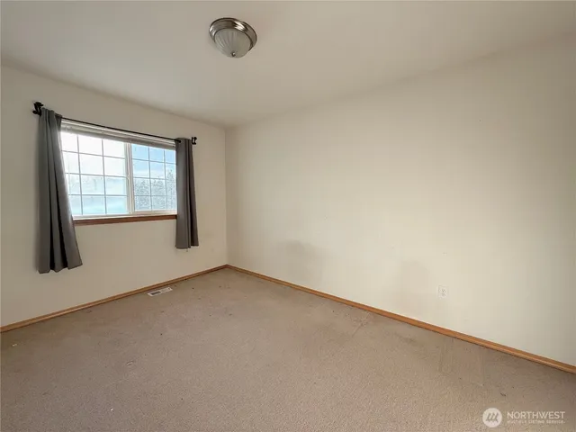 $3,650 | 4605 151st Place Southeast, Bothell, WA 98012