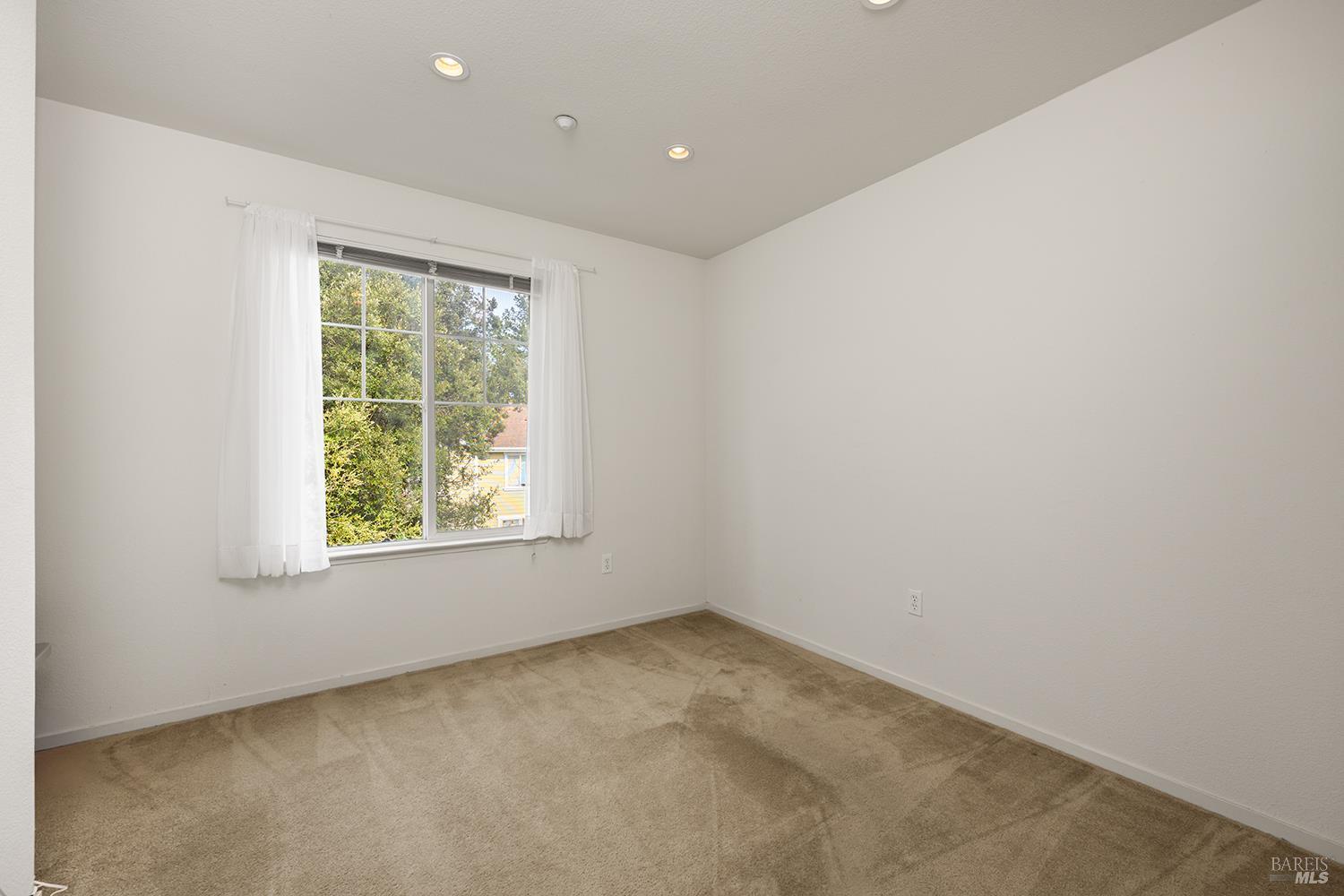 84 Crissy Place Novato, CA 94949 - Photo 25 of 37 an empty room with a window
