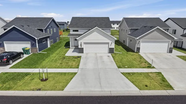 $350,000 | 6321 St Ann Avenue, Horace, ND 58047