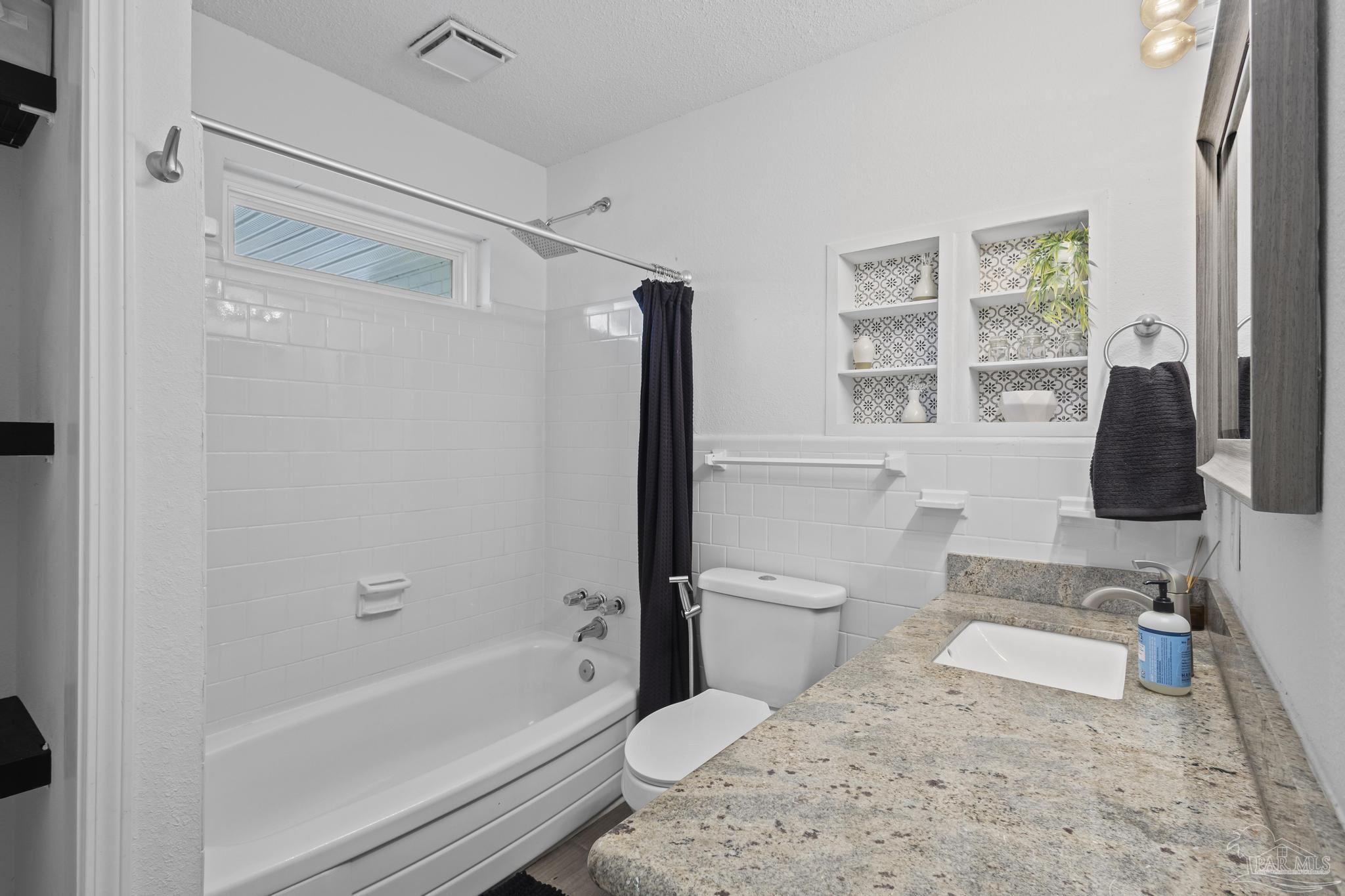 6130 Jasmine Road Pensacola, FL 32504 - Photo 24 of 71 GUEST BATH