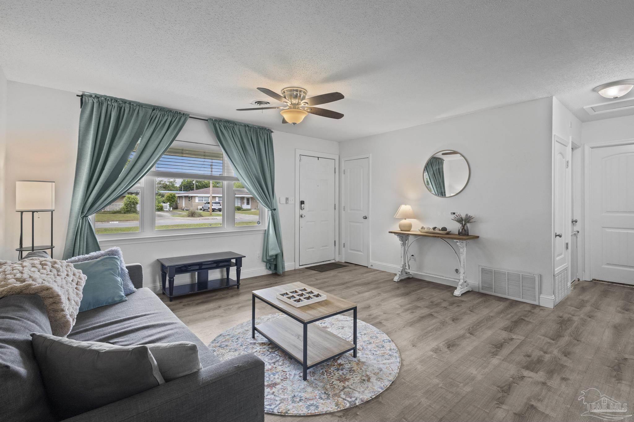 6130 Jasmine Road Pensacola, FL 32504 - Photo 4 of 71