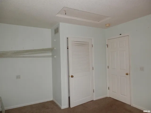 $175,000 | 411 Knollridge Circle, Dahinda, IL 61428