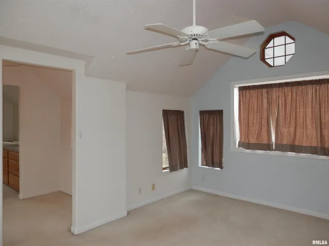 $175,000 | 411 Knollridge Circle, Dahinda, IL 61428