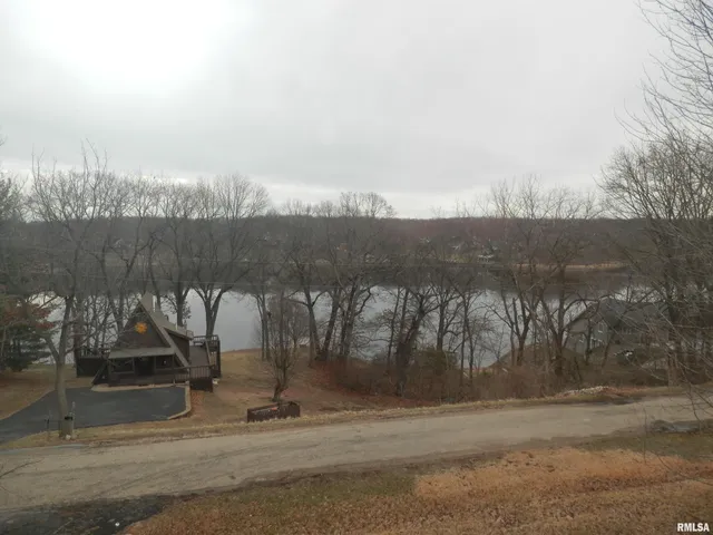 $175,000 | 411 Knollridge Circle, Dahinda, IL 61428