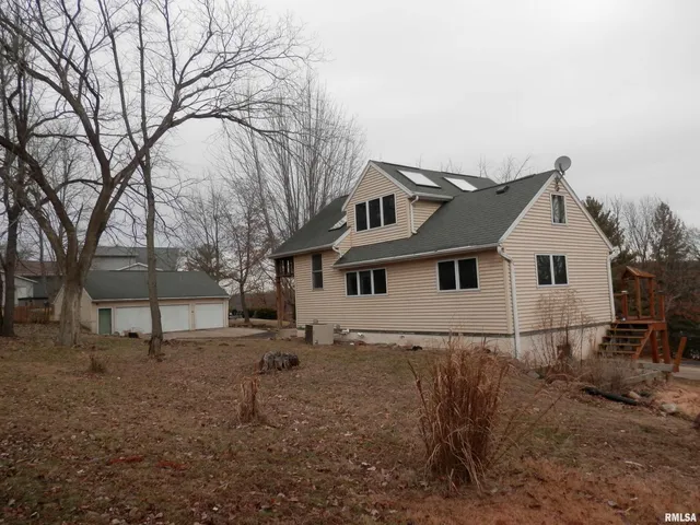 $175,000 | 411 Knollridge Circle, Dahinda, IL 61428