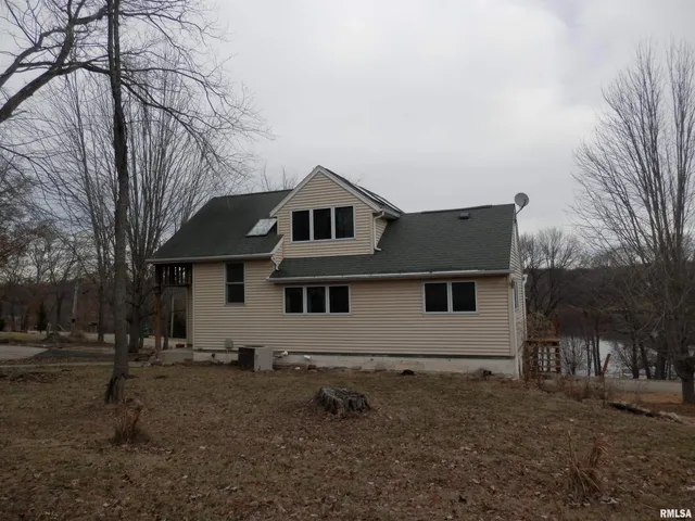 $175,000 | 411 Knollridge Circle, Dahinda, IL 61428