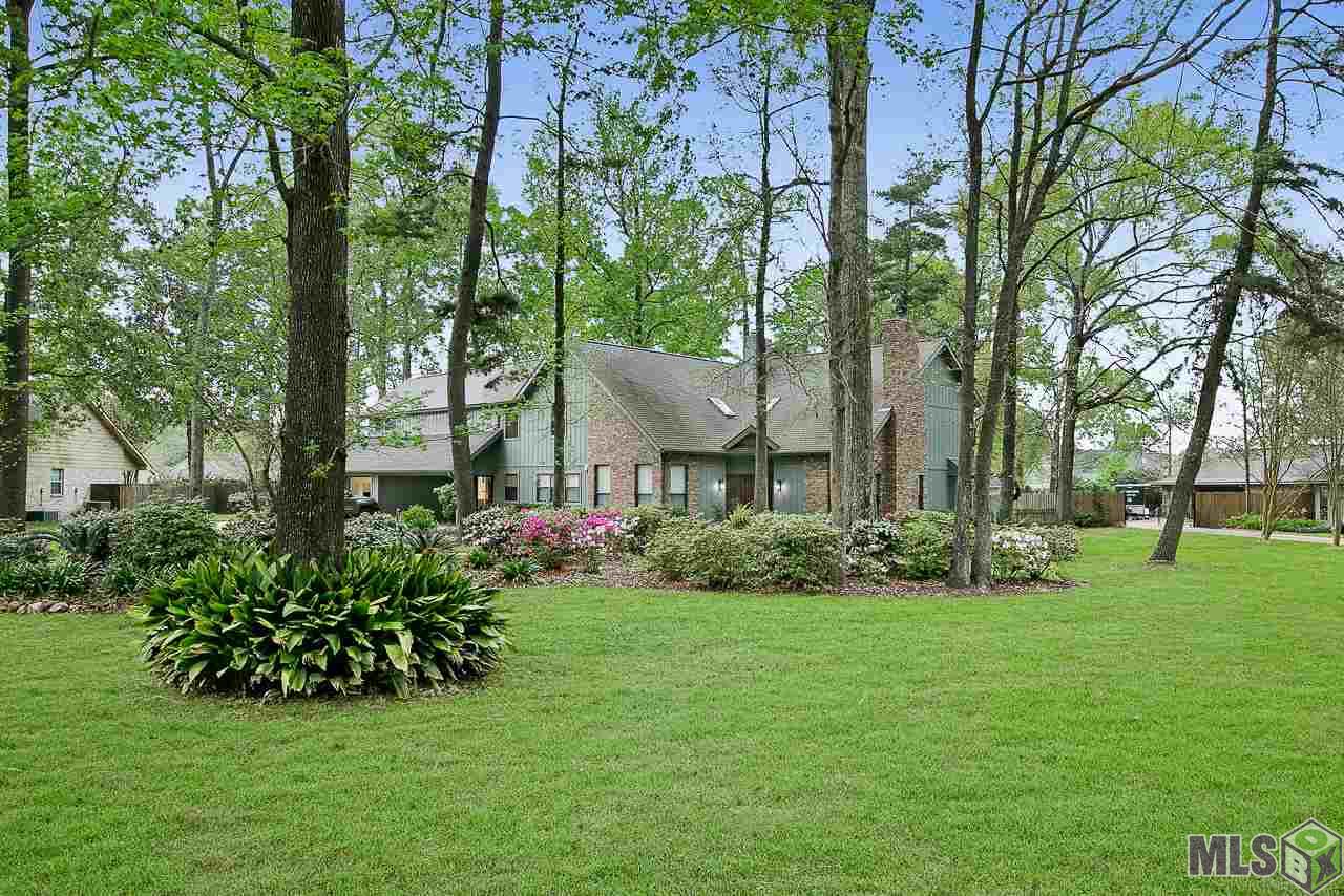 17715 Creek Hollow Road Baton Rouge, LA 70817 - Photo 1 of 37 17715 CREEK HOLLOW IN THE WOODS SUBDIV ISION