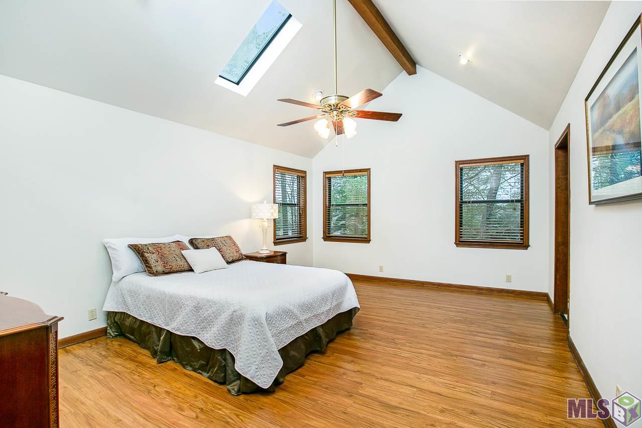 17715 Creek Hollow Road Baton Rouge, LA 70817 - Photo 15 of 37 MASTER BEDROOM