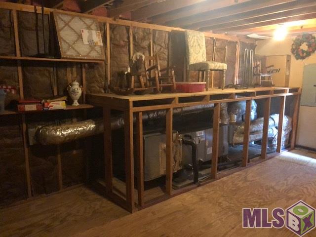 17715 Creek Hollow Road Baton Rouge, LA 70817 - Photo 27 of 37 HOW DO YOU LIKE HIS ATTIC AREA?