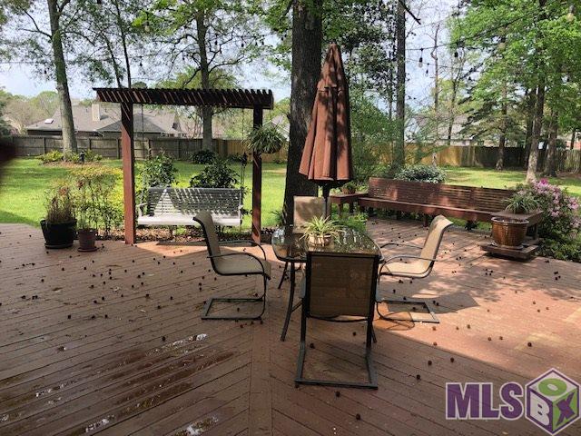 17715 Creek Hollow Road Baton Rouge, LA 70817 - Photo 31 of 37 DECK AREA
