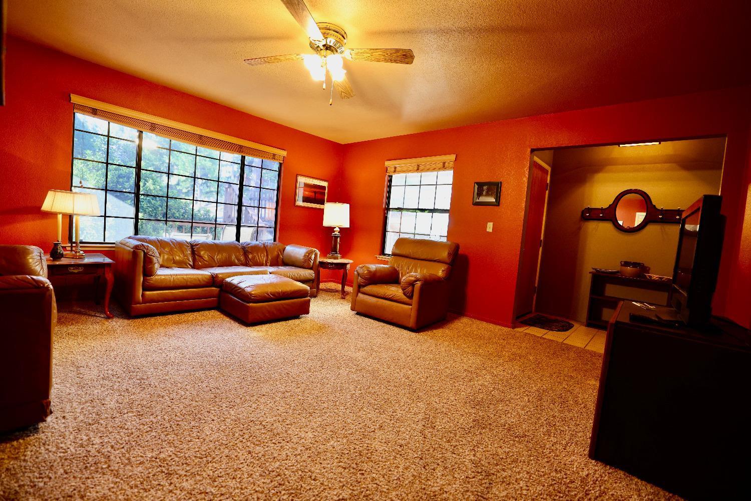 40547 Saddleback Road Bass Lake, CA 93604 - Photo 3 of 27