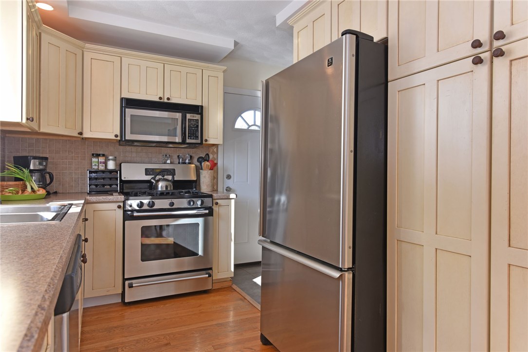 135 Colonel John Gardner Road Narragansett, RI 02882 - Photo 11 of 20 Gallery Image 11