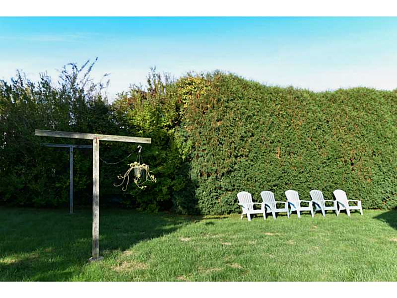 135 Colonel John Gardner Road Narragansett, RI 02882 - Photo 19 of 20 Yard/Garden.