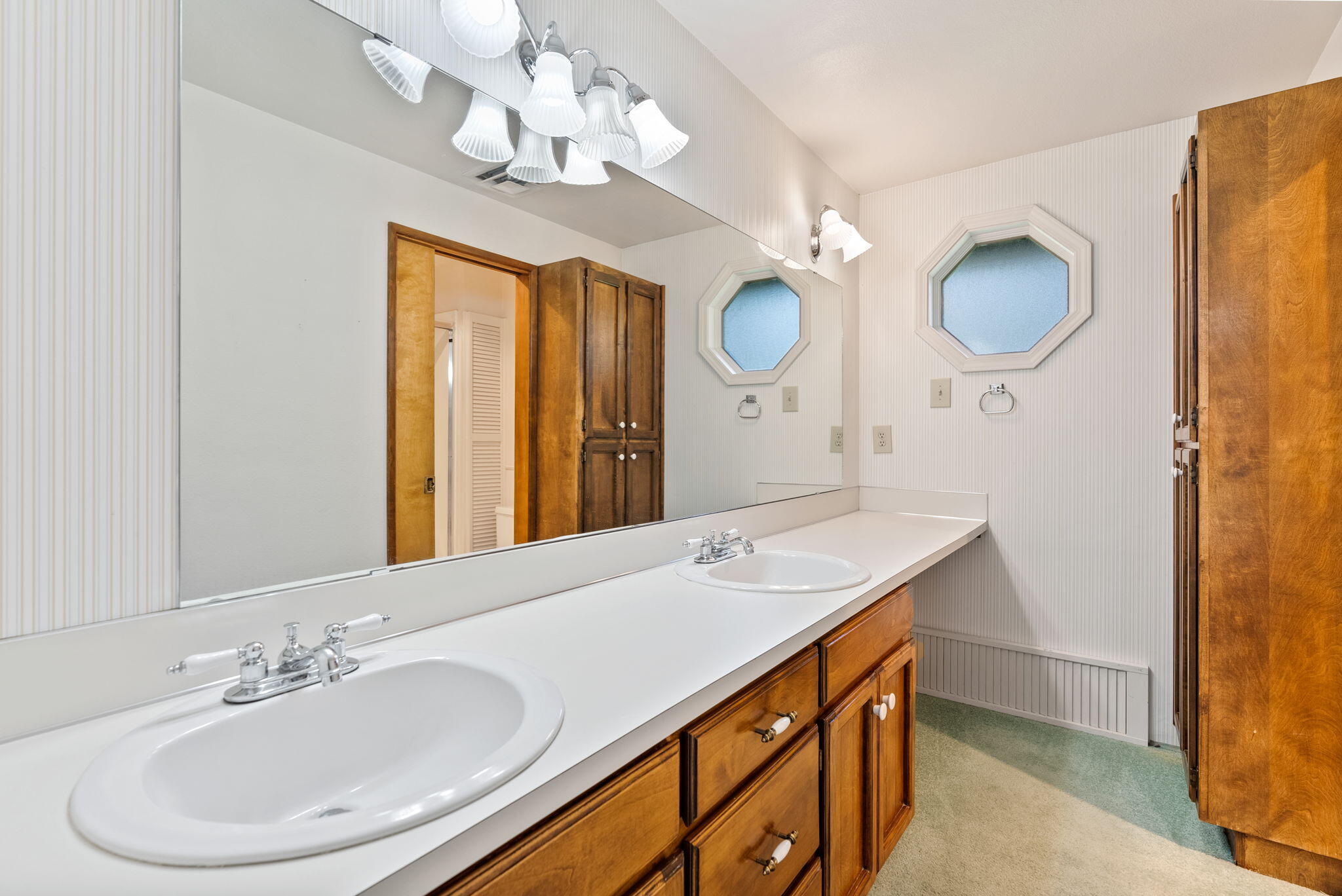 20388 Tailblock Road Bend, OR 97702 - Photo 30 of 56 56-web-or-mls-Riley Visuals-56