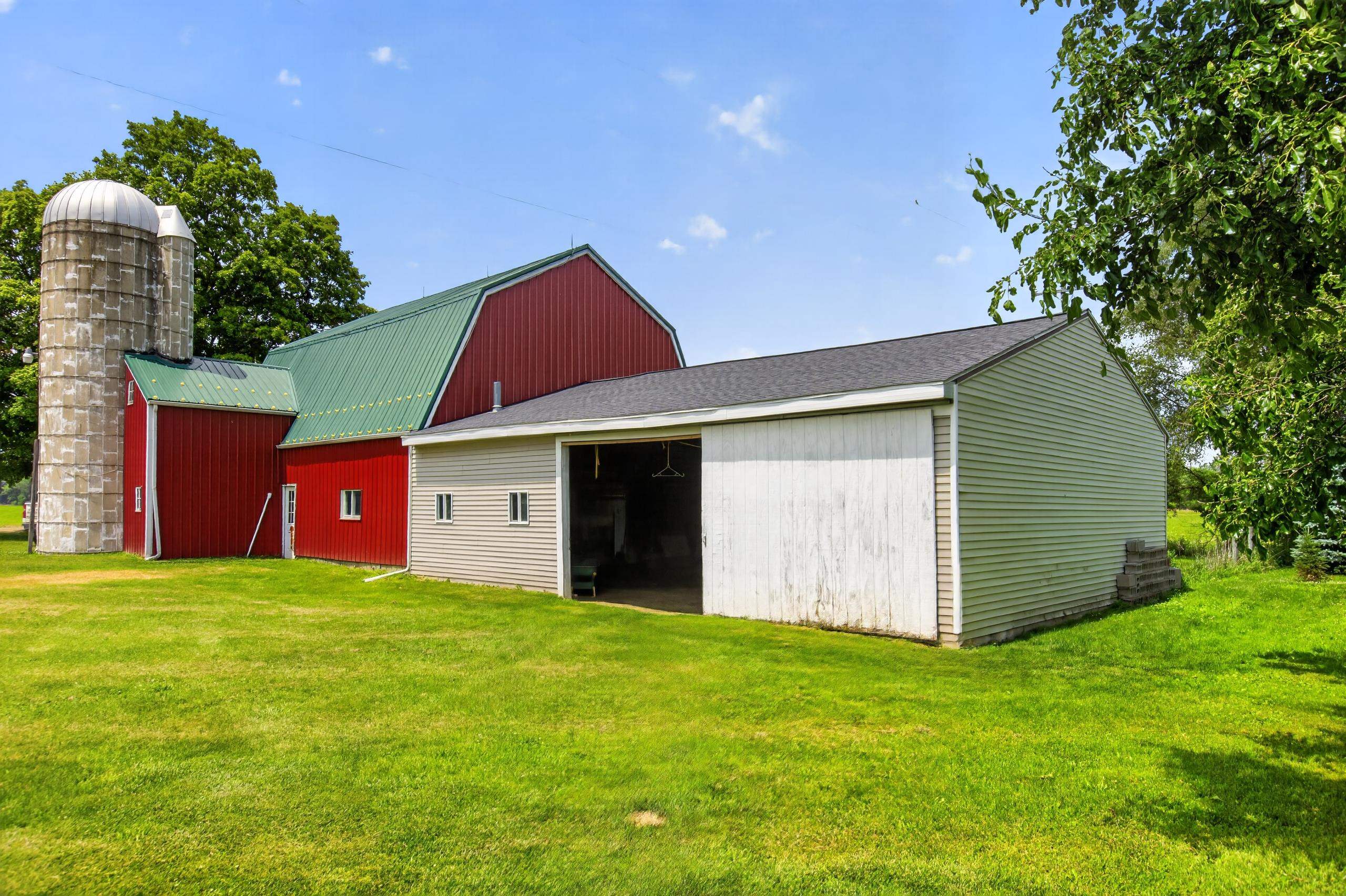 4395 South Grove Road St. Johns, MI 48879 - Photo 54 of 84