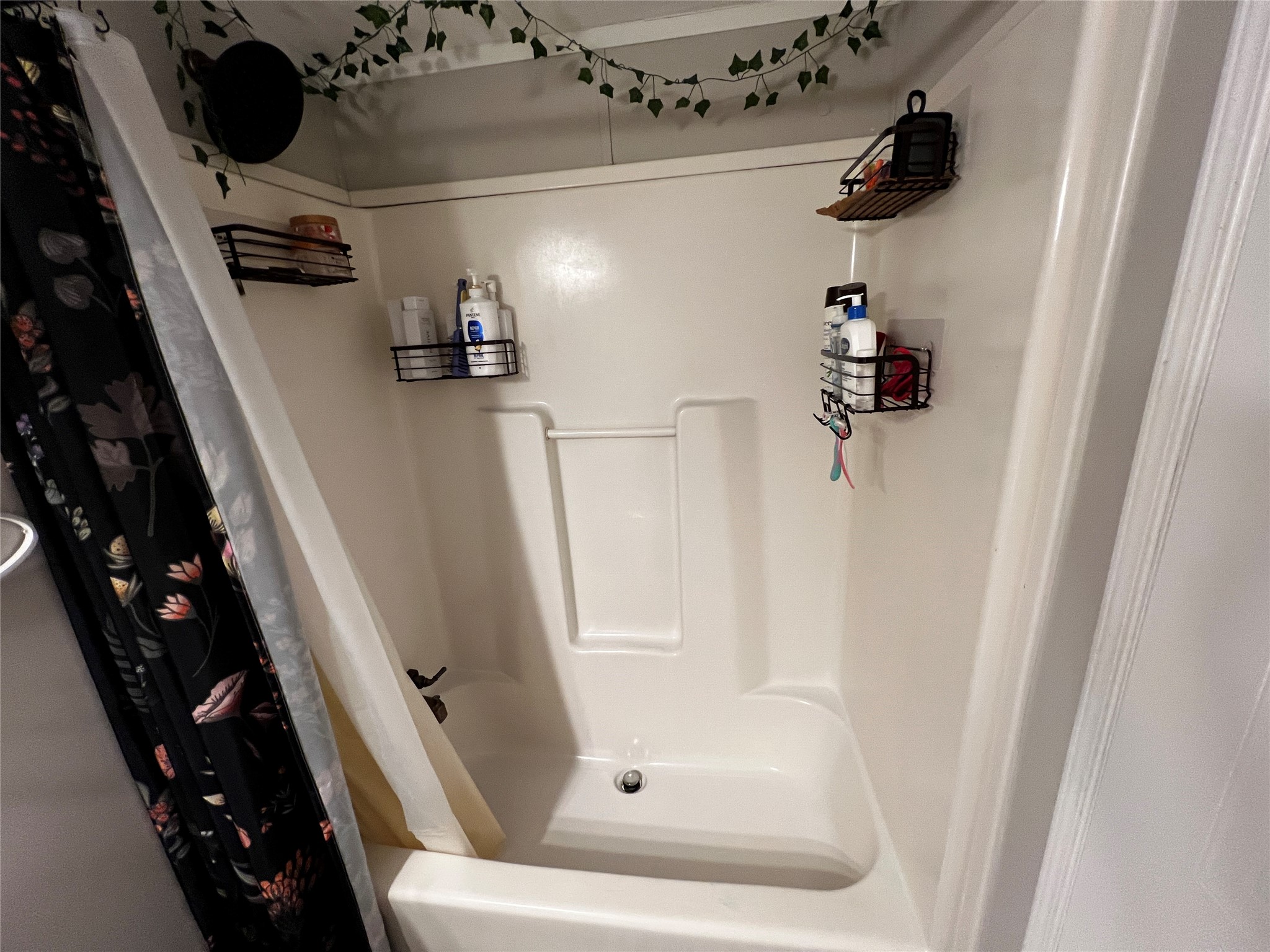 2346 Pr 1105 Midway, TX 75850 - Photo 22 of 25 a bathroom with a shower