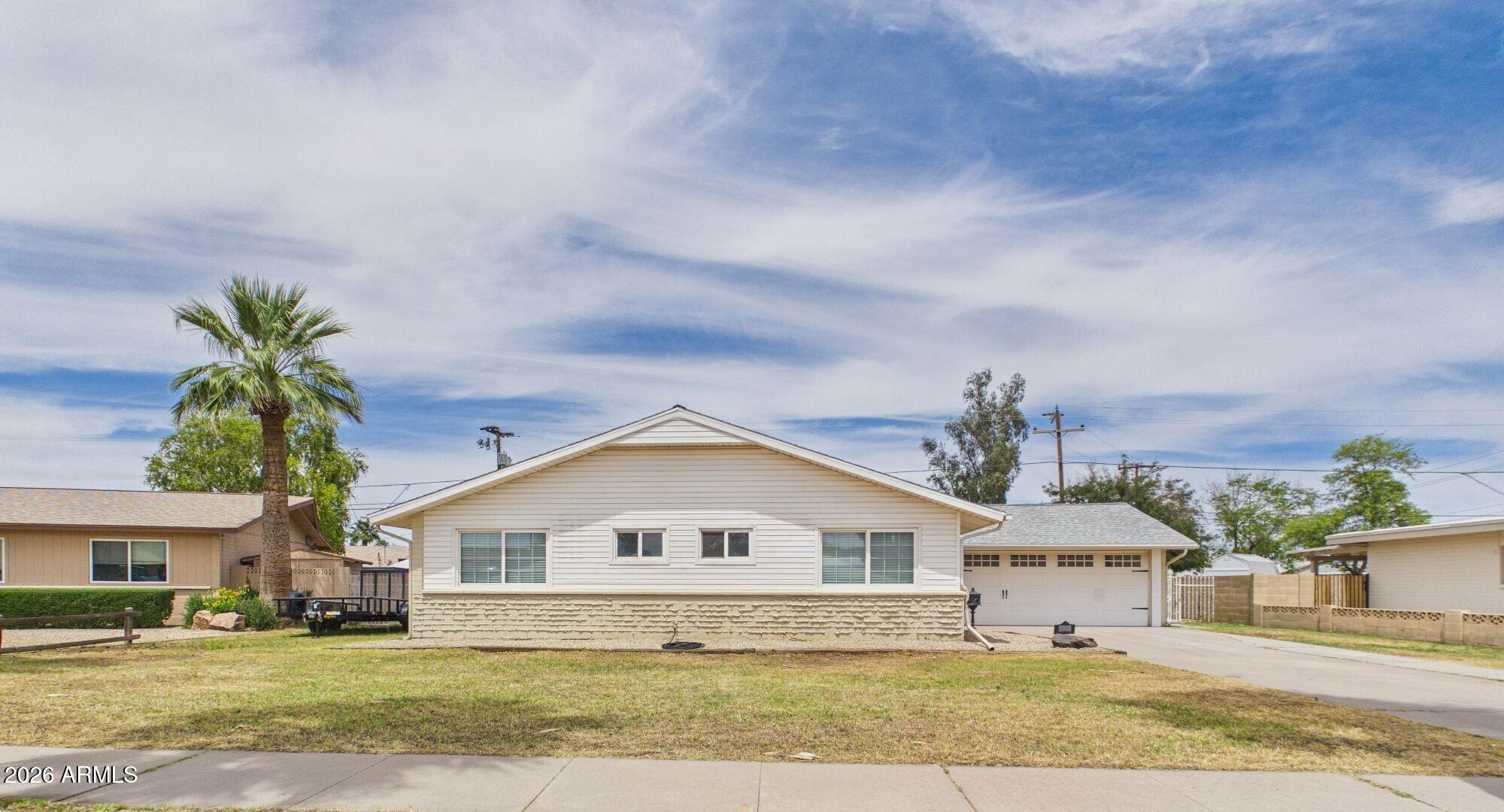 3122 East Shangri-La Road Phoenix, AZ 85028 - Photo 2 of 39 front 2