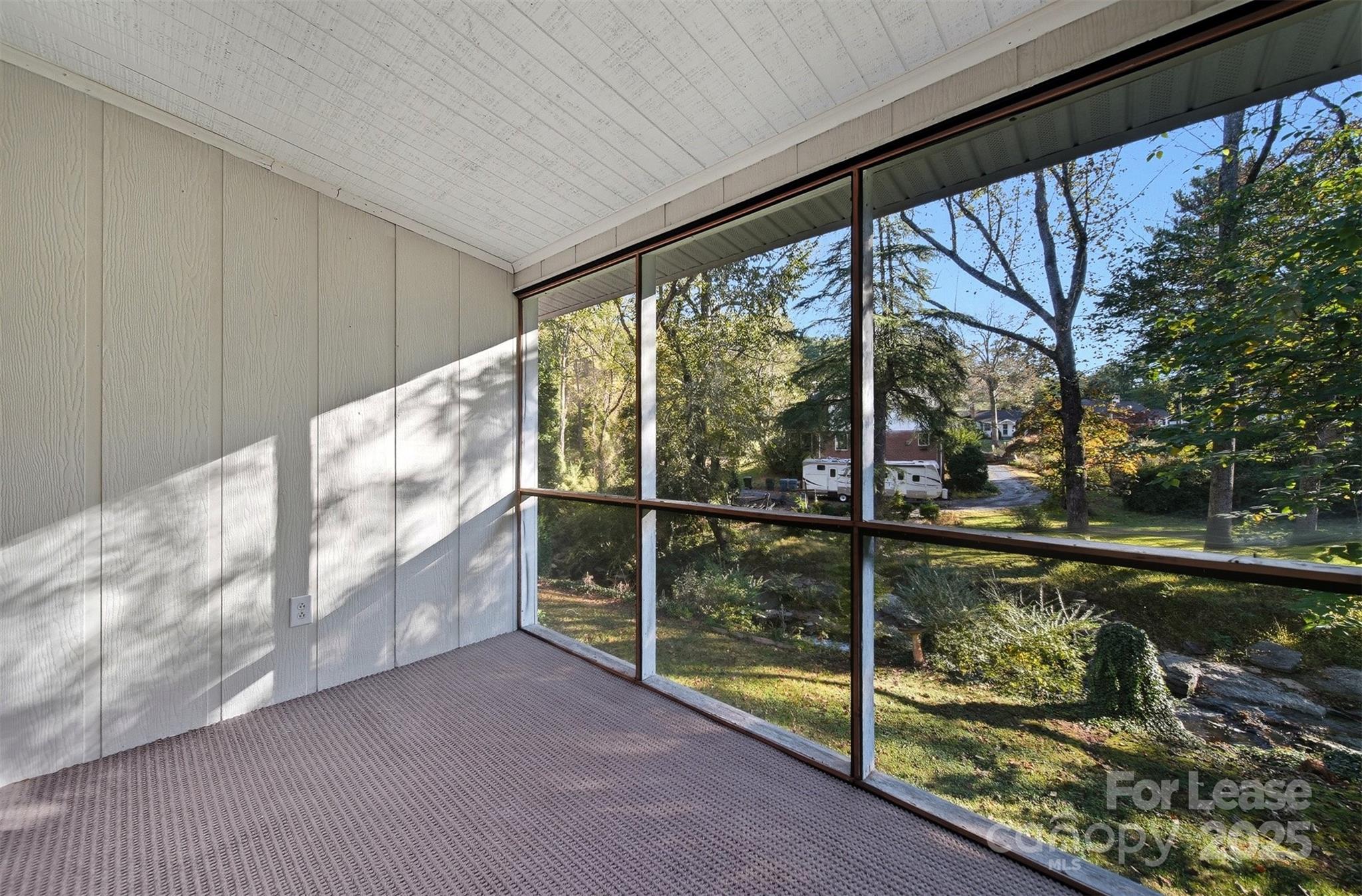 824 6th Street Northwest Hickory, NC 28601 - Photo 16 of 38 a view of lake