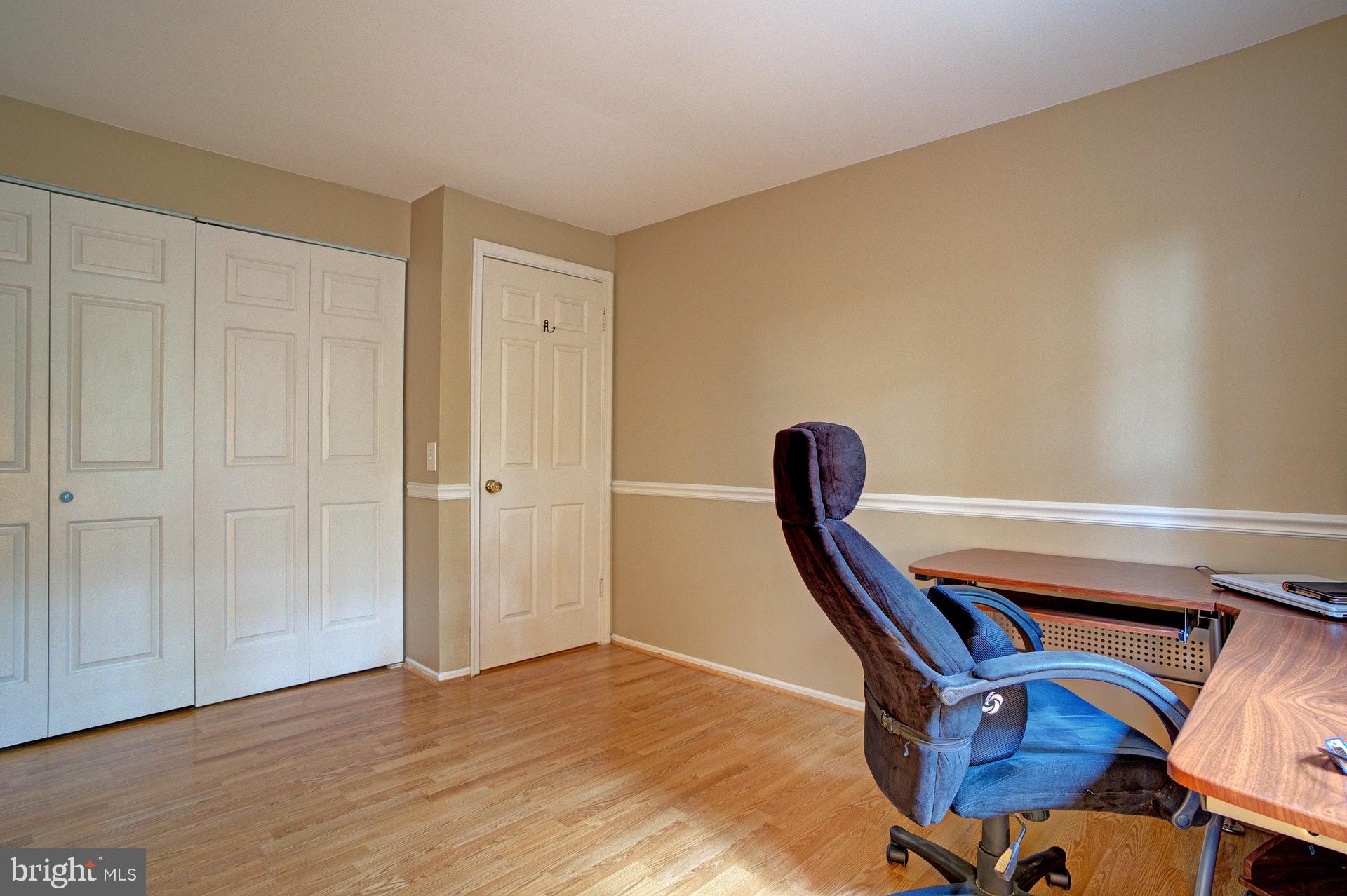5994 Powell's Landing Road Burke, VA 22015 - Photo 17 of 31 Gallery Image 17