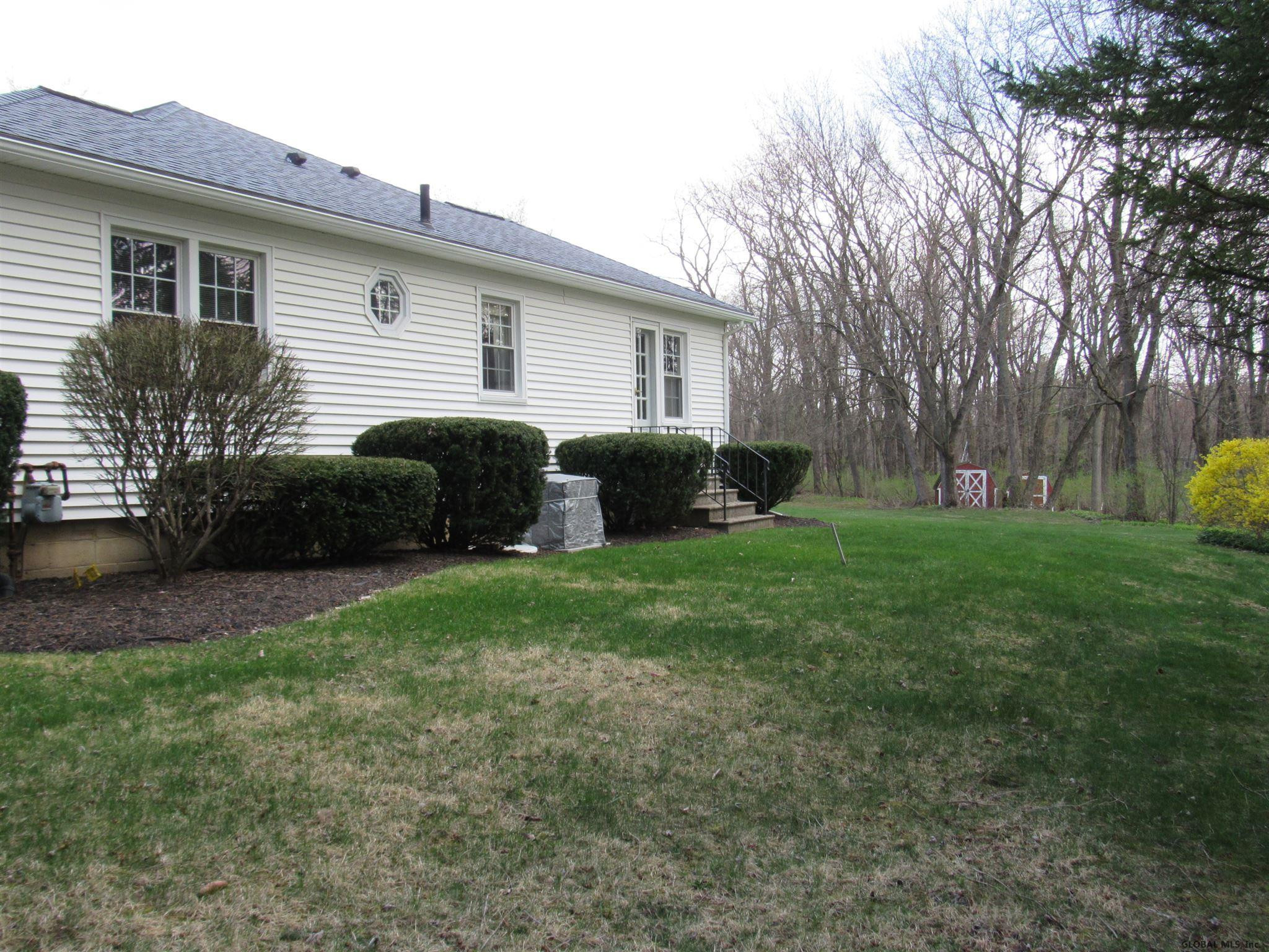 784 Pearse Road Niskayuna, NY 12309 - Photo 54 of 61 Photo 54