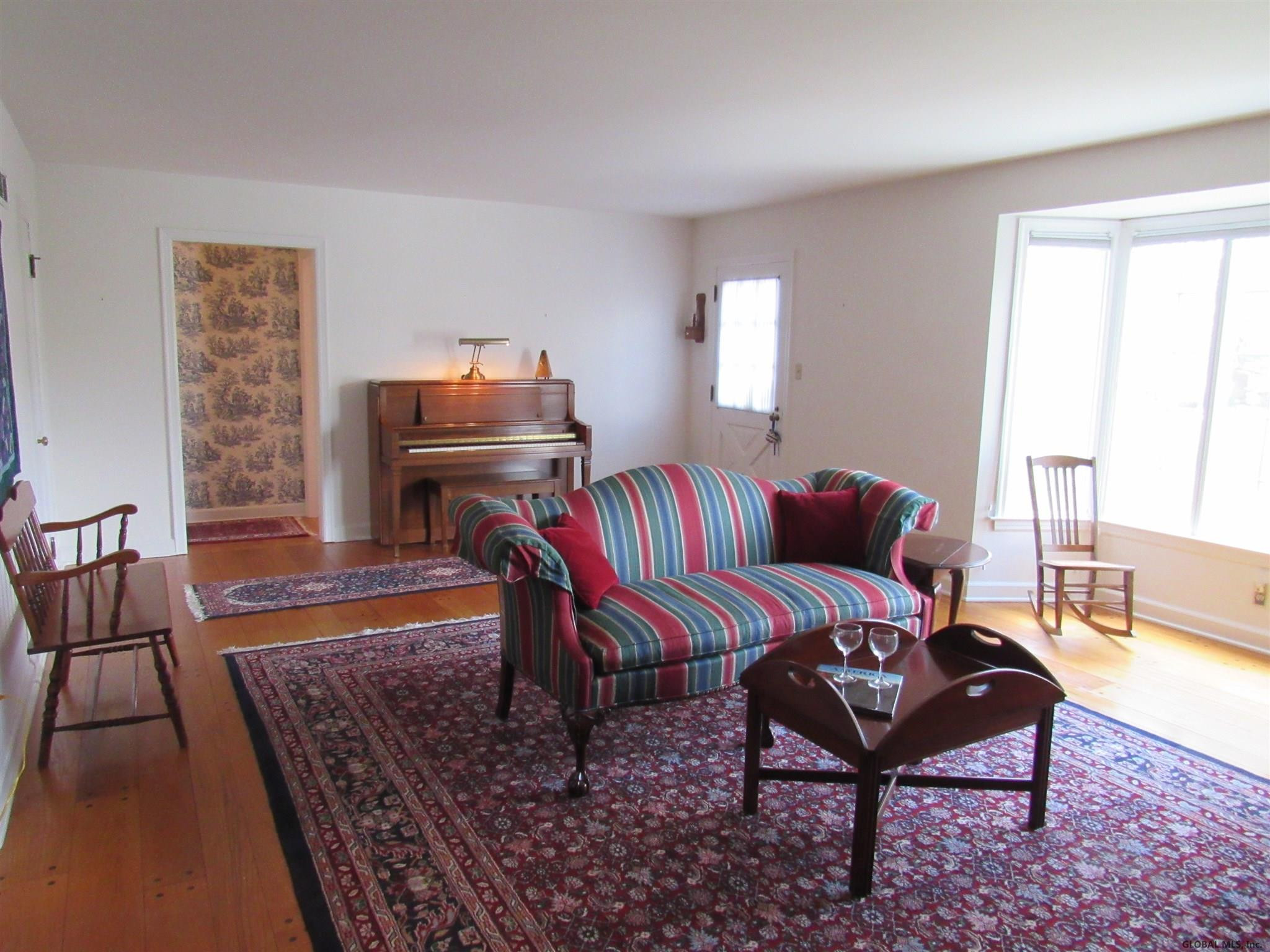 784 Pearse Road Niskayuna, NY 12309 - Photo 8 of 61 Photo 8
