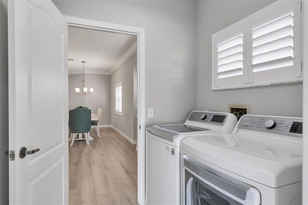 5956 Rachele Drive Sarasota, FL 34243 - Photo 20 of 33 Gallery Image 20