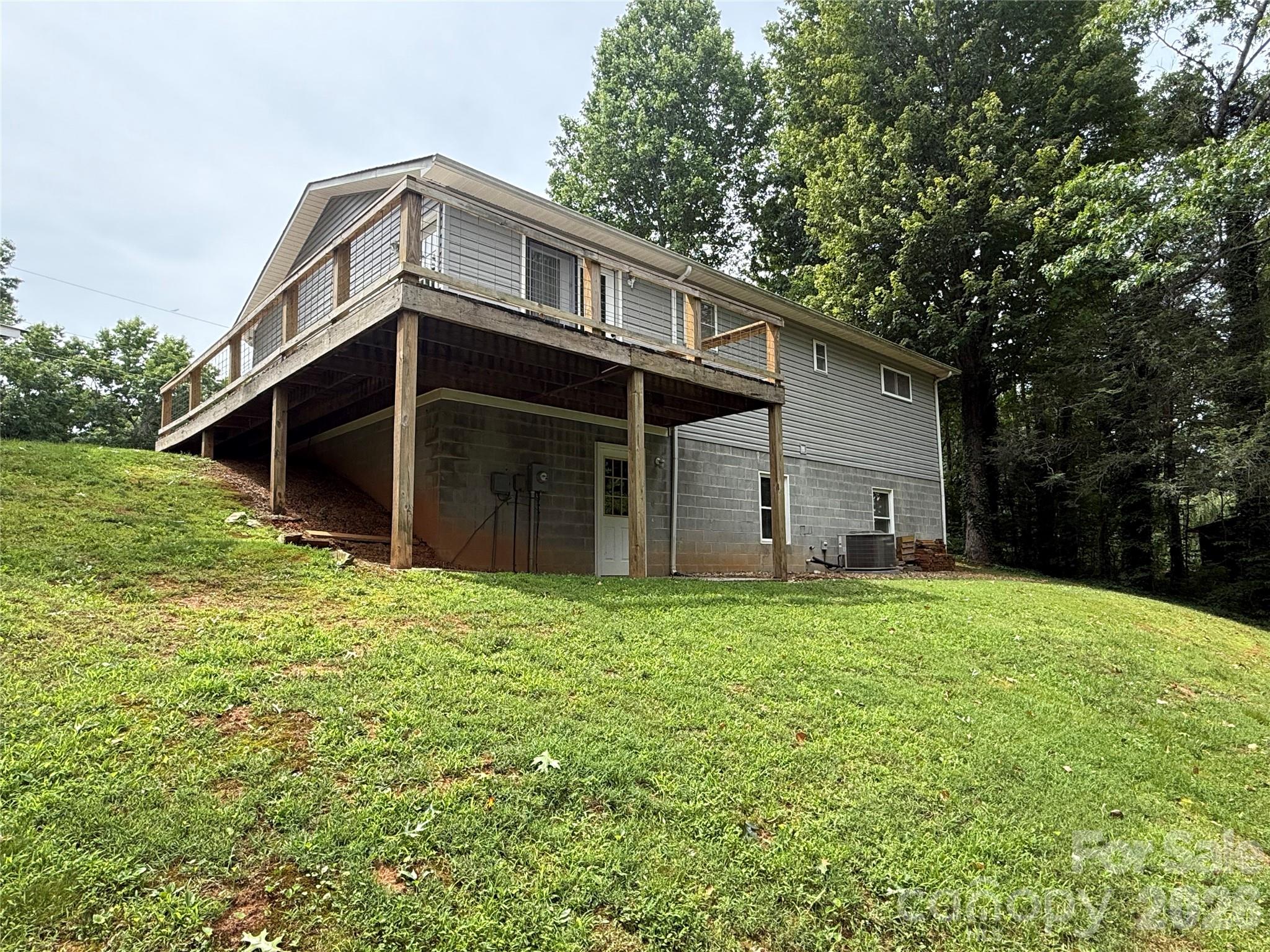 628 Hidden View Loop Marion, NC 28752 - Photo 33 of 38