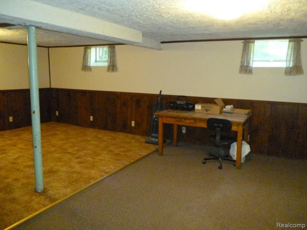 3736 Orchardview Avenue Rochester, MI 48307 - Photo 31 of 52 P1040162.jpg